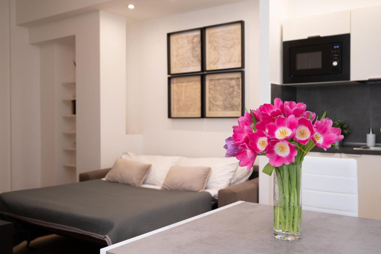 Residenza Lualdi Apartment โรม ภายนอก รูปภาพ